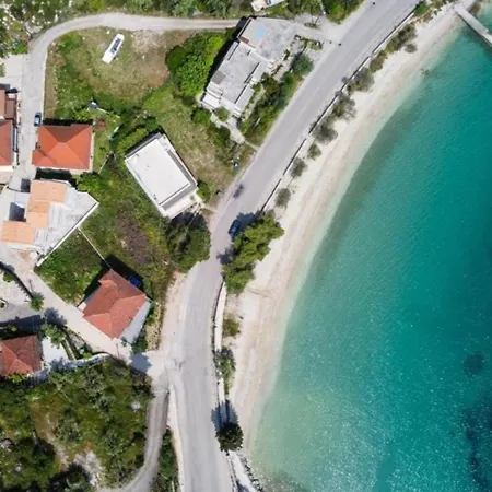 Konstantinos Seaside View Apartment *
